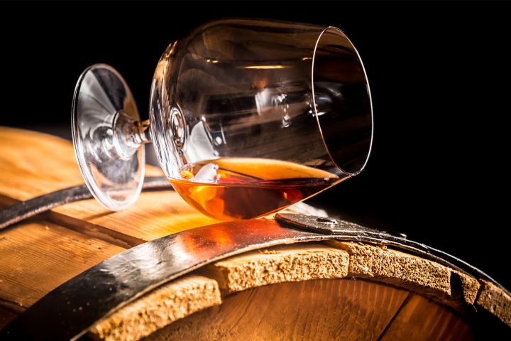 С Нового года в России ожидается подорожание алкоголя: самая дешёвая водка будет стоить 350 рублей