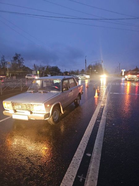 В ЛНР водитель ВАЗ сбил пешехода на нерегулируемом переходе