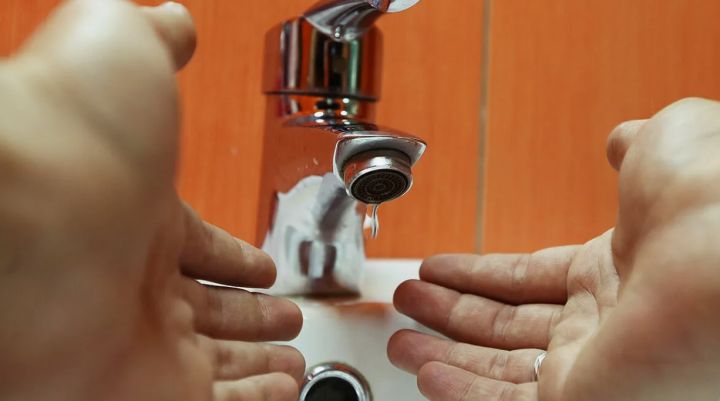 Семь населённых пунктов в ЛНР остались без воды 20 октября, причина – нет света на станции