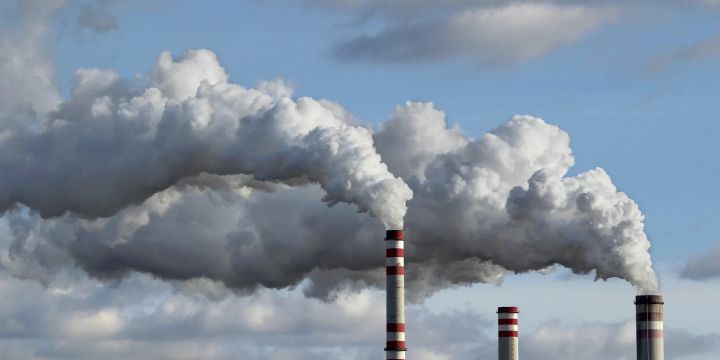 В одном из промышленных городов ЛНР провели анализ воздуха: что показали результаты?