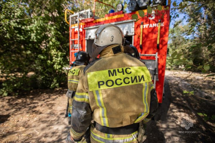 В Луганске горела квартира в многоэтажном доме: есть погибший