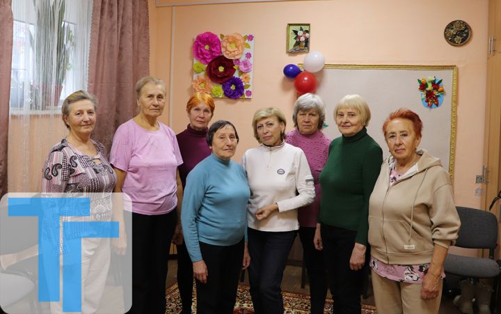 Университет третьего возраста в Свердловске: какой вид досуга доступен пожилым горожанам