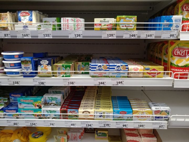 Луганские сети супермаркетов пообещали сдерживать цены на сливочное масло
