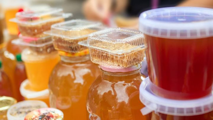 80% — подделка: в Роскачестве назвали производителей фальшивого мёда