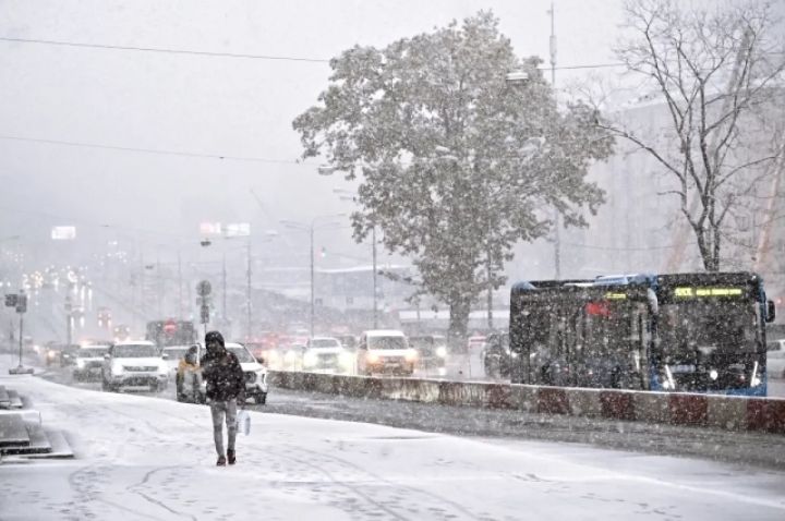Циклон принесёт жителям ЛНР похолодание, снег и метель в выходные дни