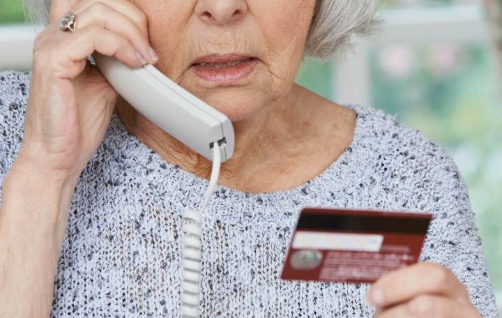 В ЛНР полиция вышла на след крупной преступной группы: мошенники успели «собрать» с пенсионеров более 40 млн рублей