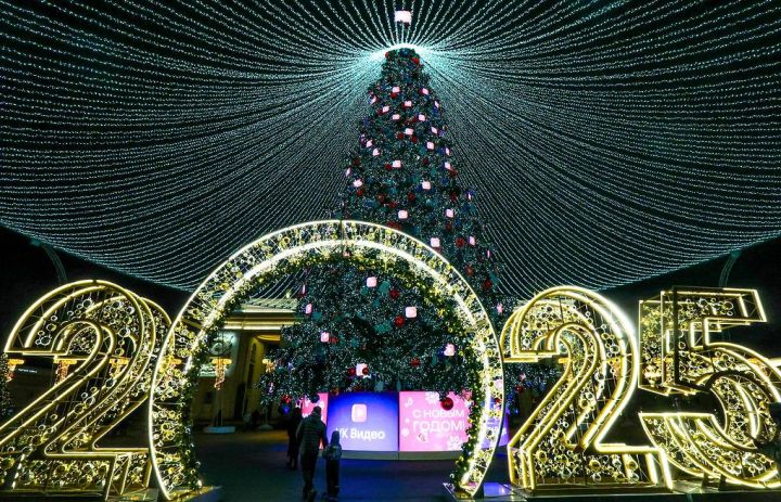 Стало известно, сколько россияне потратят на Новый год: сумма превышает 30 тысяч рублей