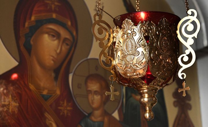 Православные христиане отмечают введение в храм Пресвятой Богородицы: что делать, чтобы беды прошли мимо?