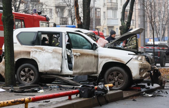 В центре Донецке произошёл взрыв внедорожника: есть погибшие и пострадавшие
