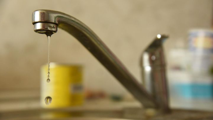 Непогода оставила жителей ЛНР не только без света, но и без воды: когда восстановят водоснабжение?