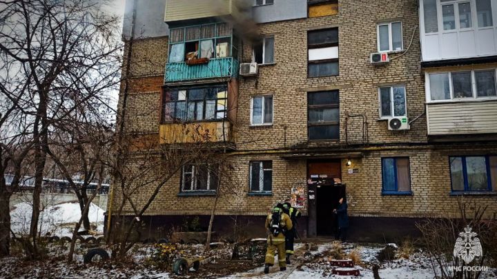 Пожилая женщина пострадала при пожаре в многоэтажке Луганска