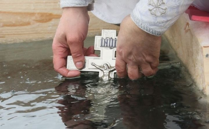 Штормовое предупреждение и потепление: какой будет погода в ЛНР на Крещение