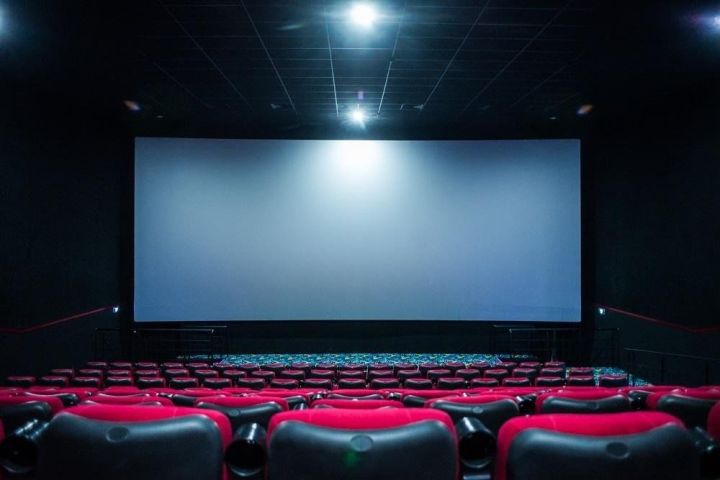 В Луганске начал работу новый кинотеатр