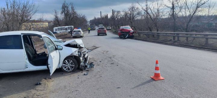 В Свердловске водитель погиб из-за выезда на встречную полосу: ещё один человек пострадал