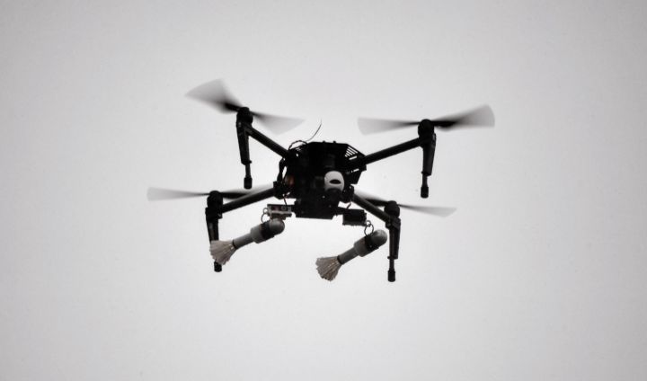 Мирный житель пострадал из-за обстрела ЛНР с беспилотника