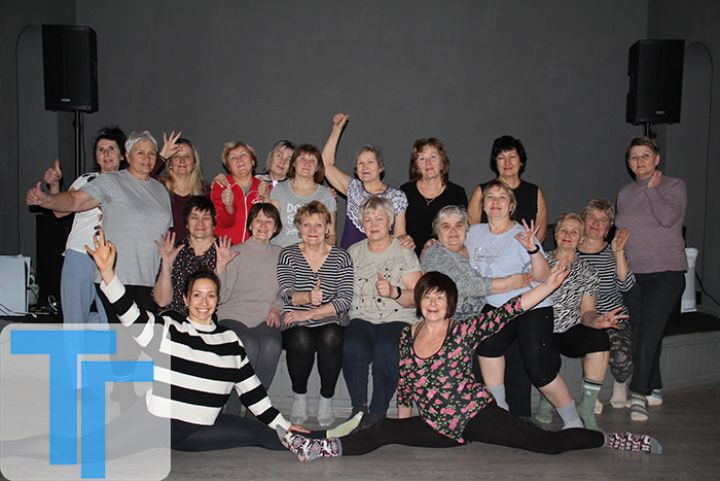 Активная старость - это возможно! Где свердловчанам в возрасте освоить компьютер, смартфон и заняться йогой?