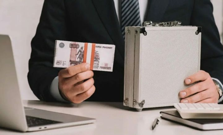 В ЛНР мужчина задолжал собственным детям почти 1 млн рублей: алименты выбивали судебные приставы