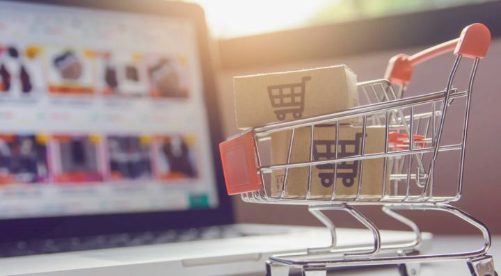 Маркетплейсы заменят рынок Краснодона? Результаты опроса среди горожан