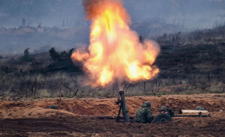 ВСУ рано утром ударили по территории ЛНР: под атаку попал автобус с пассажирами, пострадал пенсионер