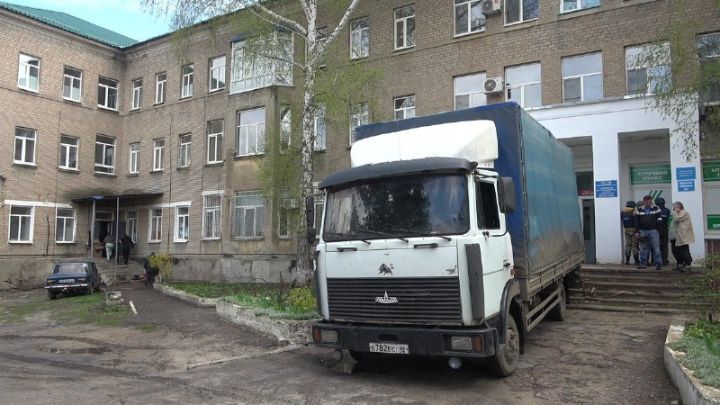 В Кременную было доставлено 13 тонн гуманитарной помощи от МЧС ЛНР