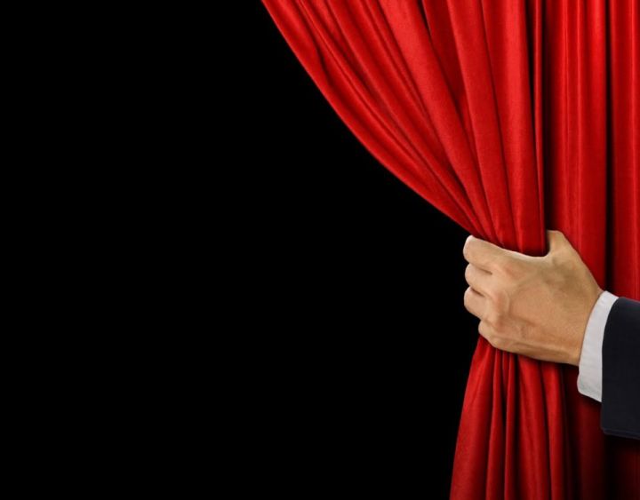 К 9 мая новую постановку подготовил луганский театр имени Луспекаева