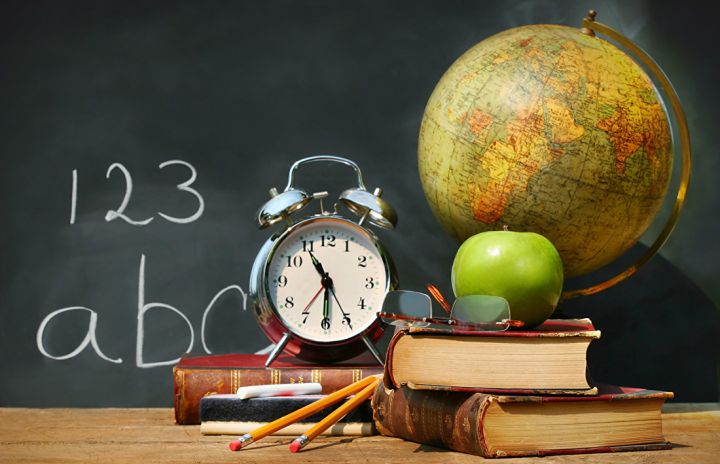 «Ни пуха ни пера!..»: Как краснодонцы и свердловчане оценивают знания школьников?