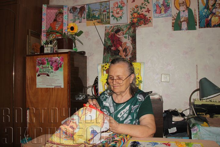 Необычное хобби 77-летней свердловчанки Клавдии Стрюковой