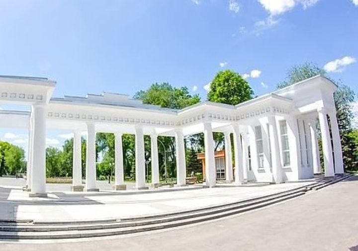 Луганский музей Титова провел лекцию об истории парка Горького