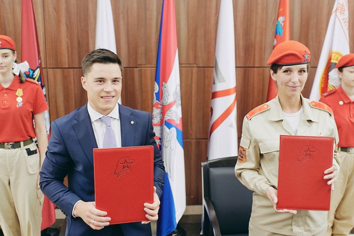 Состоялось подписание соглашения о сотрудничестве юнармейцев ЛНР и РФ