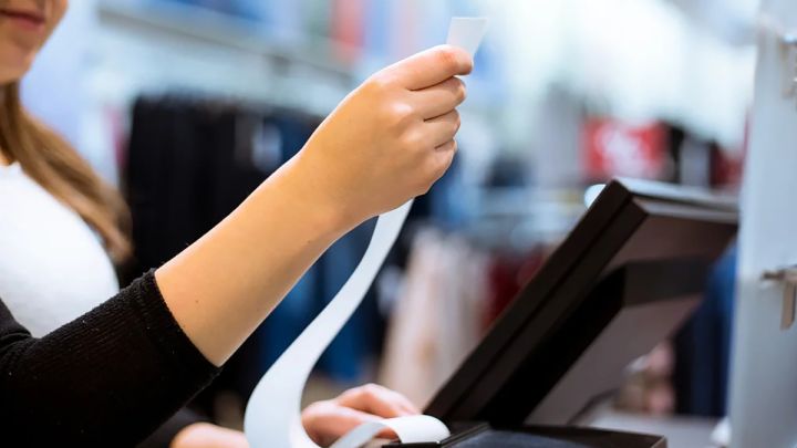 Пасечник пригрозил торговцам, завышающим цены, лишением лицензий