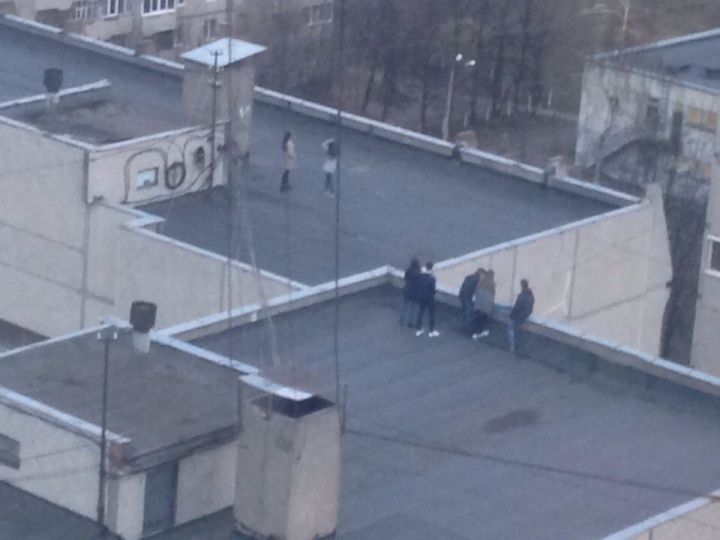 Подростки «покоряют» высоту