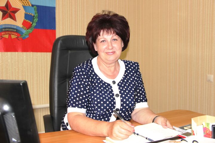 Маленький город готовится  к большому празднику