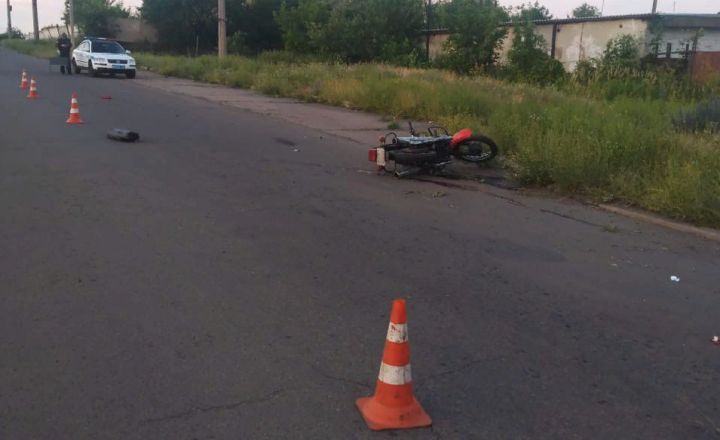 В Антраците подросток разбился на мотоцикле