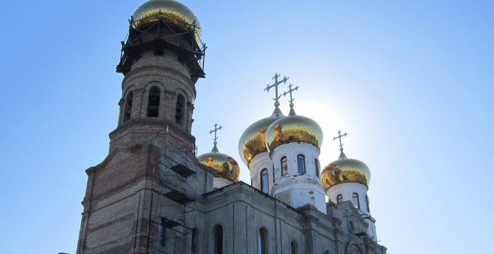 При обстреле Донецка пострадали священнослужители