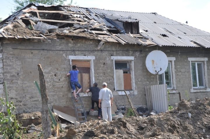 Стаханов подвергся удару ВСУ – постройки получили серьезные повреждения