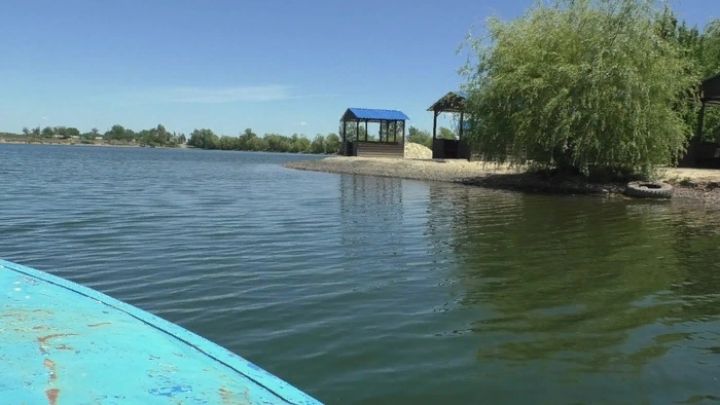 В Лутугино чуть не утонула девушка