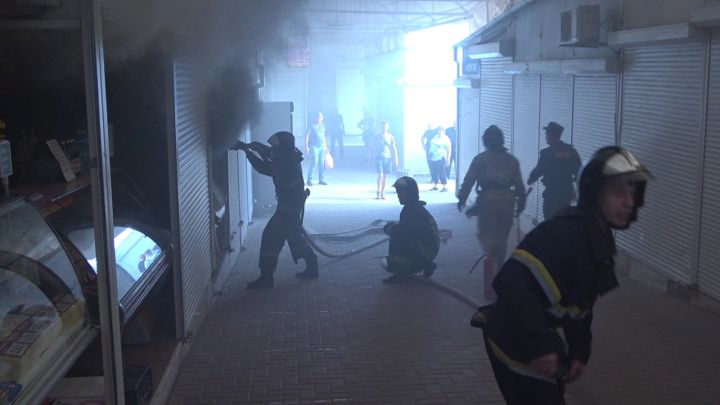 В Луганске горел центральный рынок