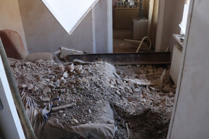 Повреждены детсад, гимназии и больница: последствия обстрела Стаханова со стороны ВСУ