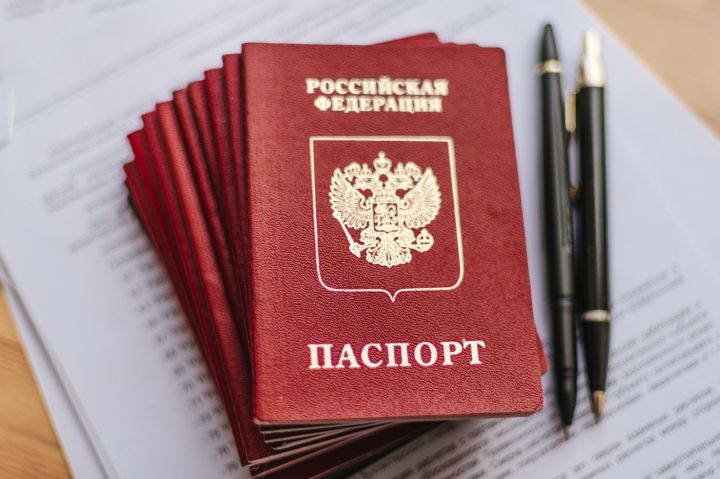 В Старобельске открыл двери пункт выдачи паспортов РФ