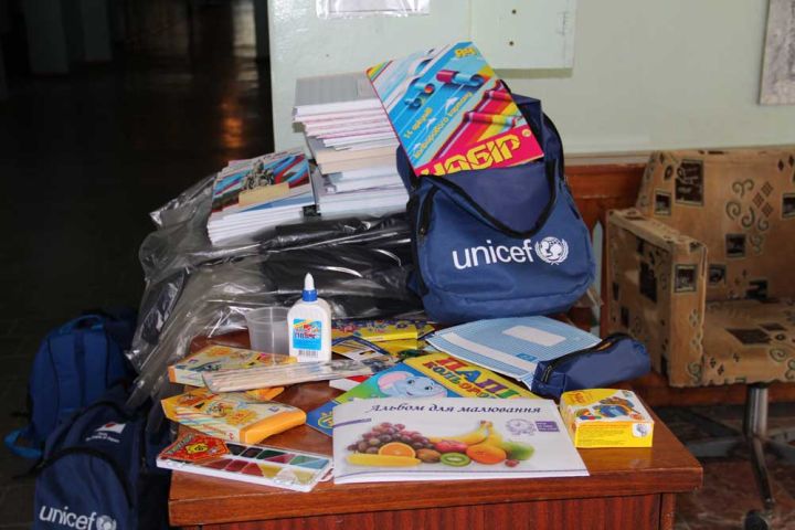 Подарки для школьников!