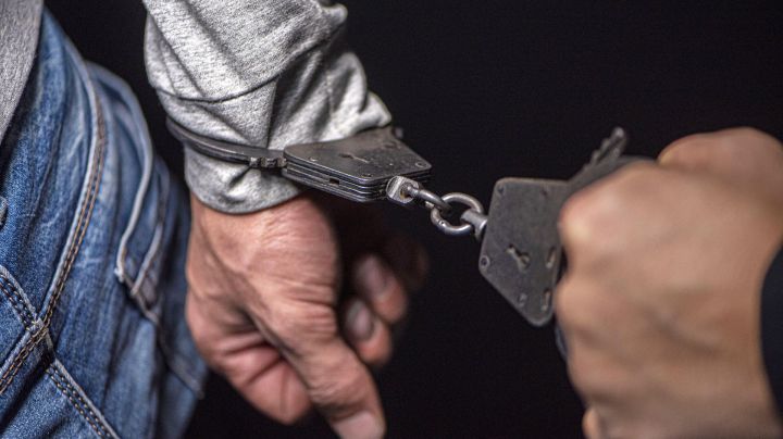 В Ровеньках пенсионерка стала жертвой грабителя