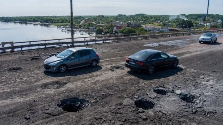 После вчерашнего удара ВСУ мост в Херсонской области может рухнуть
