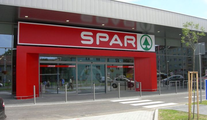 В SPAR теперь можно платить любыми российскими картами