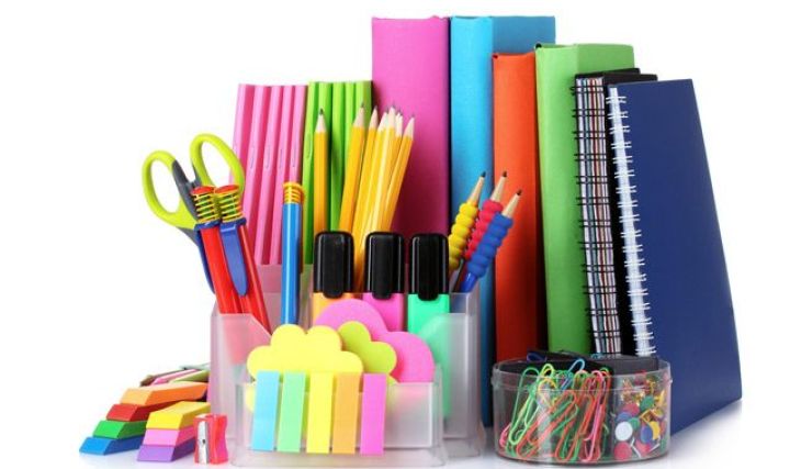 Жители Астрахани помогут детям из Кременского района ЛНР подготовиться к школе