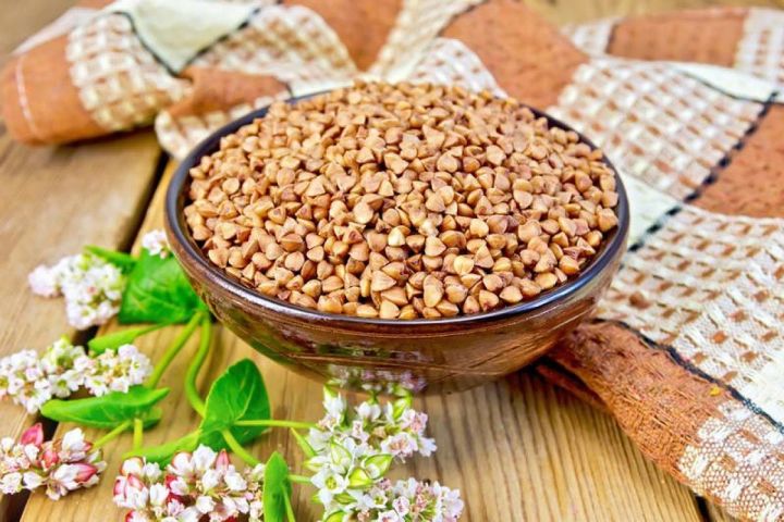 Капуста подорожала, гречка стала дешевле в Свердловске в I декаде августа