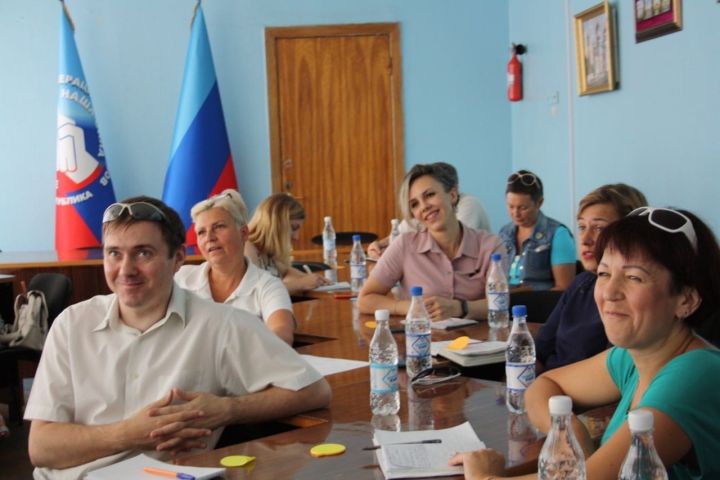 Общественникам из ЛНР предлагают подать заявки на получение гранта от фонда «Гольфстрим»
