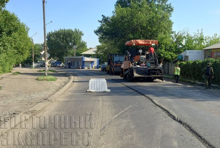 В посёлке Комсомольский приступили к капремонту дорог