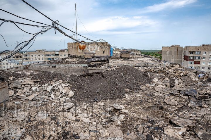 Многоквартирные дома Свердловска накрыло дождём: десятки квартир нуждаются в ремонте