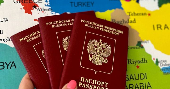 В России перестали выдавать загранпаспорта нового образца