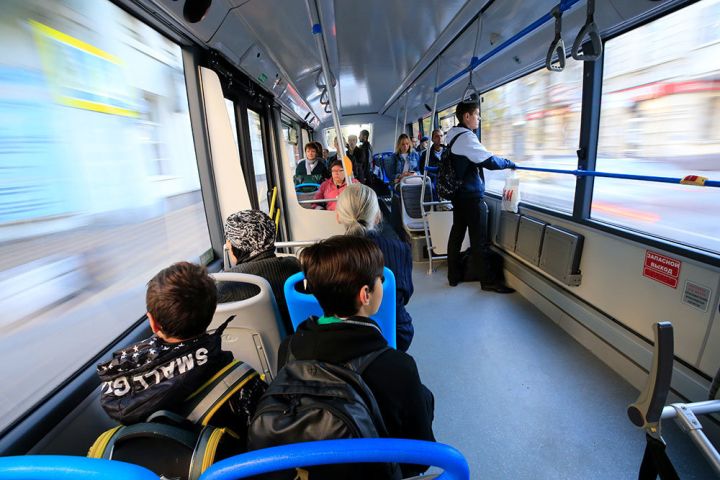 В ЛНР установили льготы на проезд для школьников и студентов